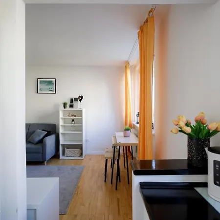 Glow Apartments, Ergo Arena Διαμέρισμα Γκντανσκ