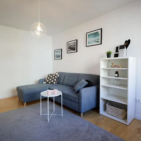 Glow Apartments, Ergo Arena * Γκντανσκ