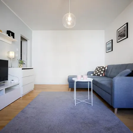 Διαμέρισμα Glow Apartments, Ergo Arena