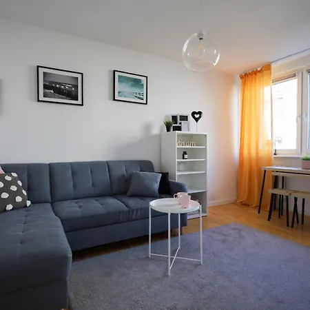 Glow Apartments, Ergo Arena Apartament *