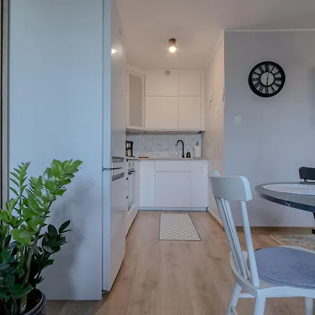 Glow Apartments, Ergo Arena * Γκντανσκ